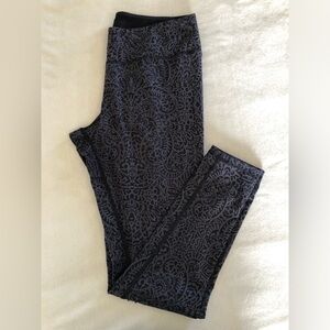 Marika Yoga Pants/Leggings. Reversible. Size L. EUC.